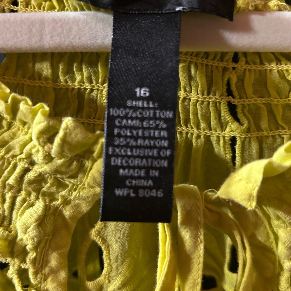 INC International Concepts Lemon Yellow Eyelet tunic and matching tank top - 16 - Picture 3 of 6